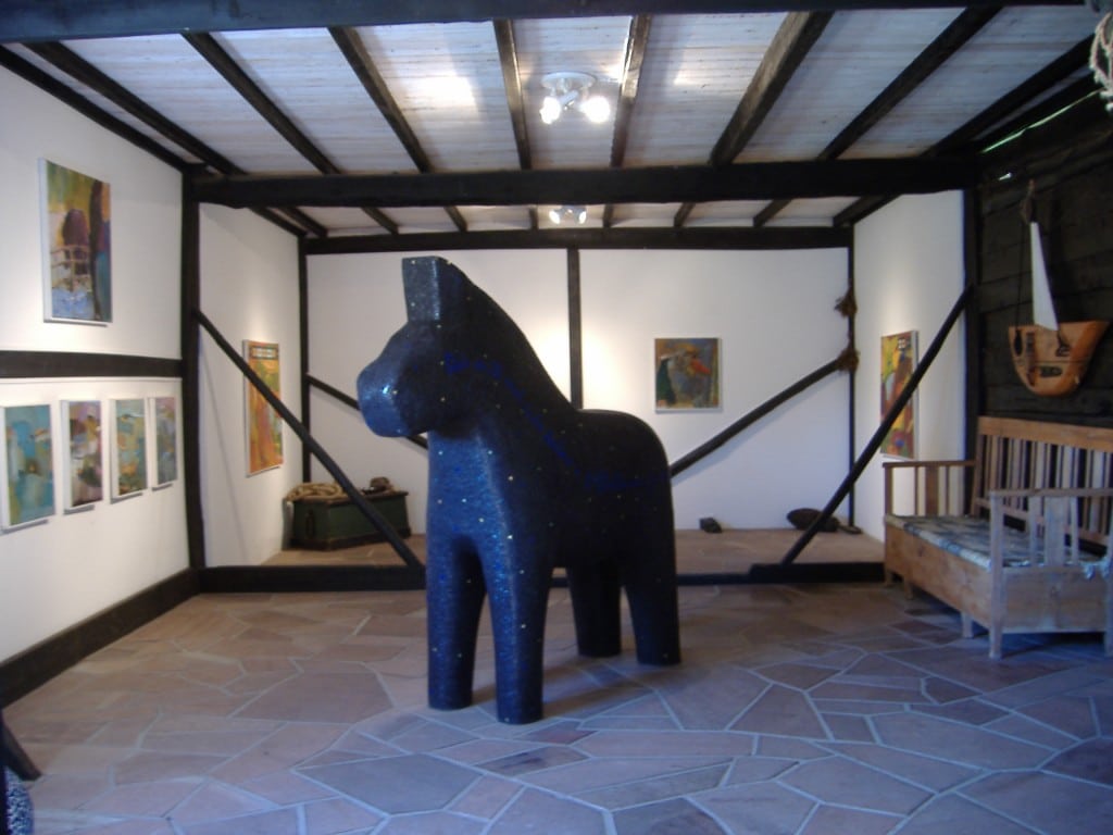 Dalahäst med italiensk glasmosaik